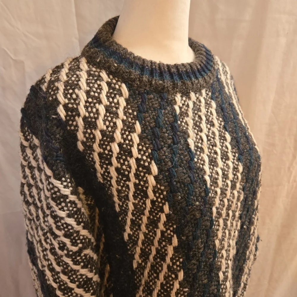 Vintage Wooly-Wooly Mens Wool Crewneck Long Sleeve Striped Sweater Size Large